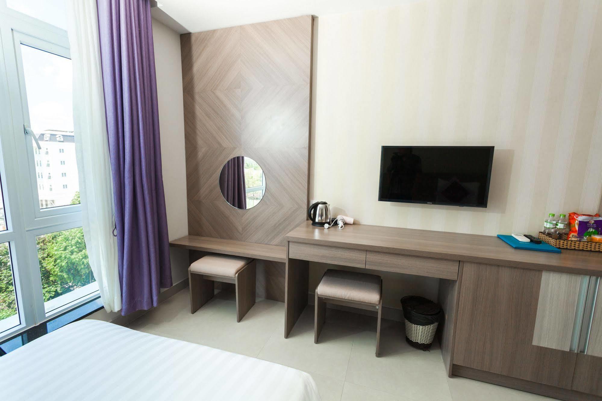 Blue Sky Phu Quoc Hotel Екстер'єр фото
