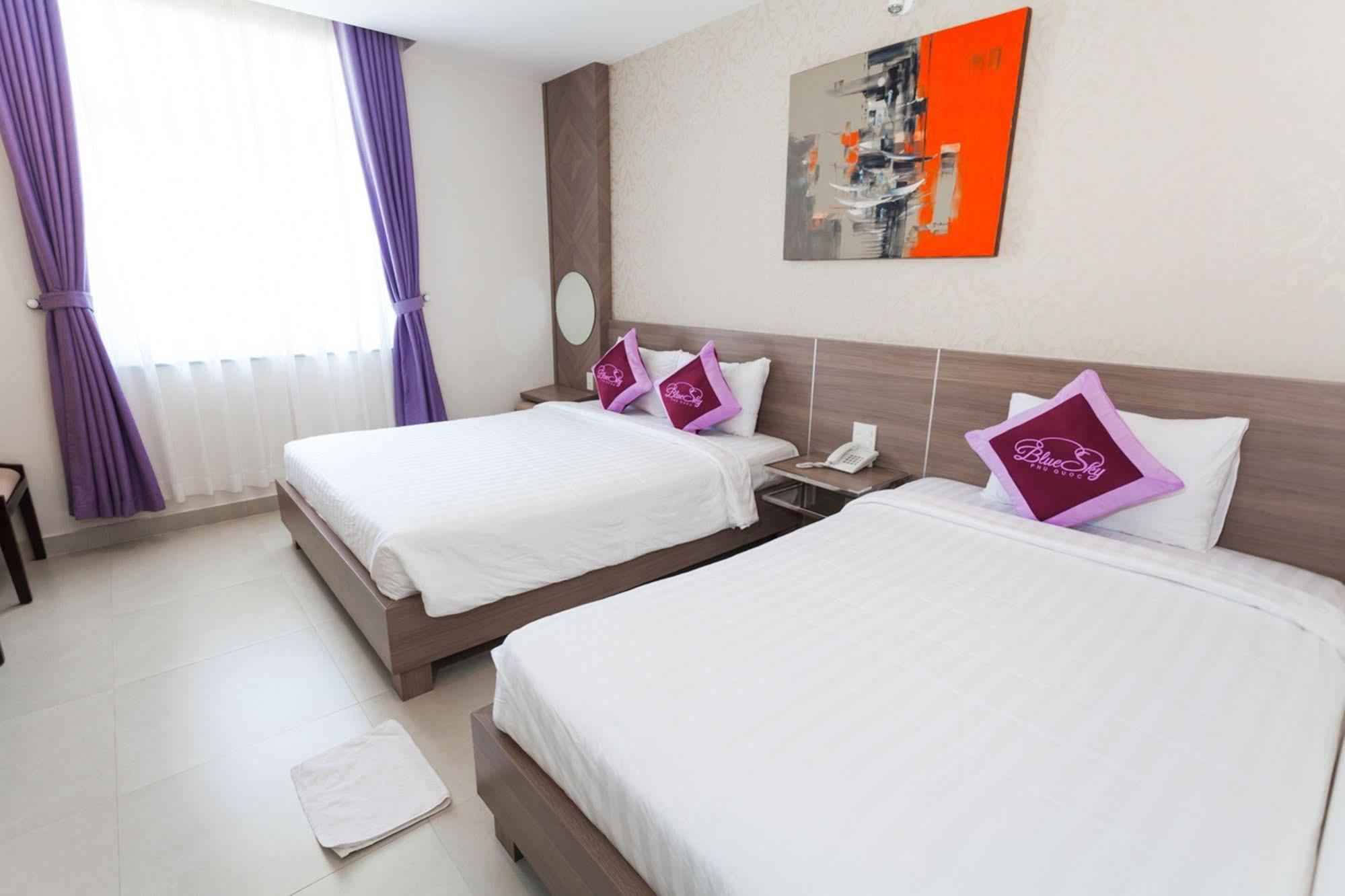 Blue Sky Phu Quoc Hotel Екстер'єр фото
