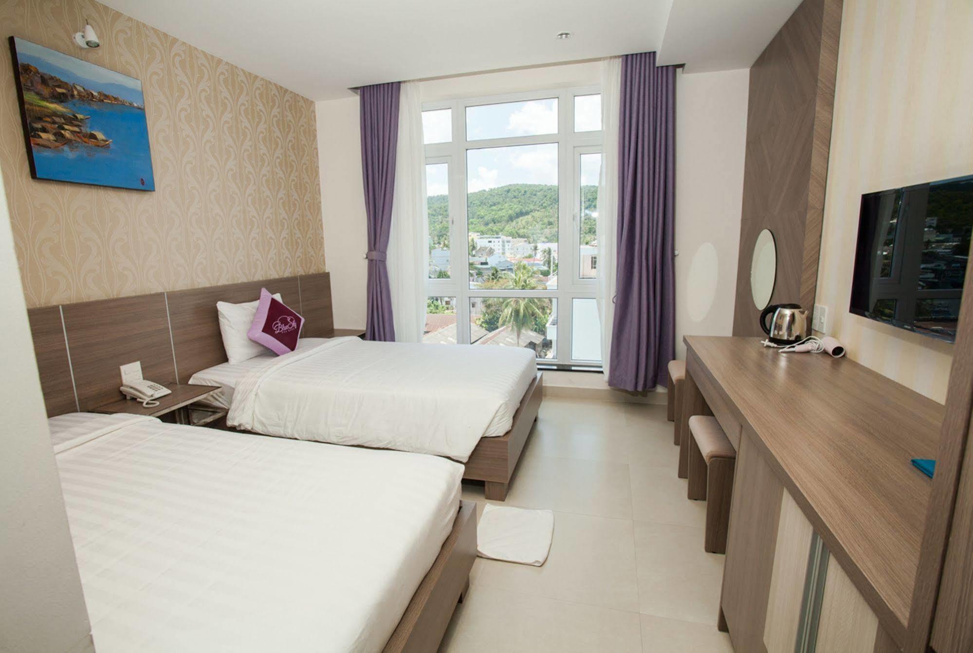 Blue Sky Phu Quoc Hotel Екстер'єр фото