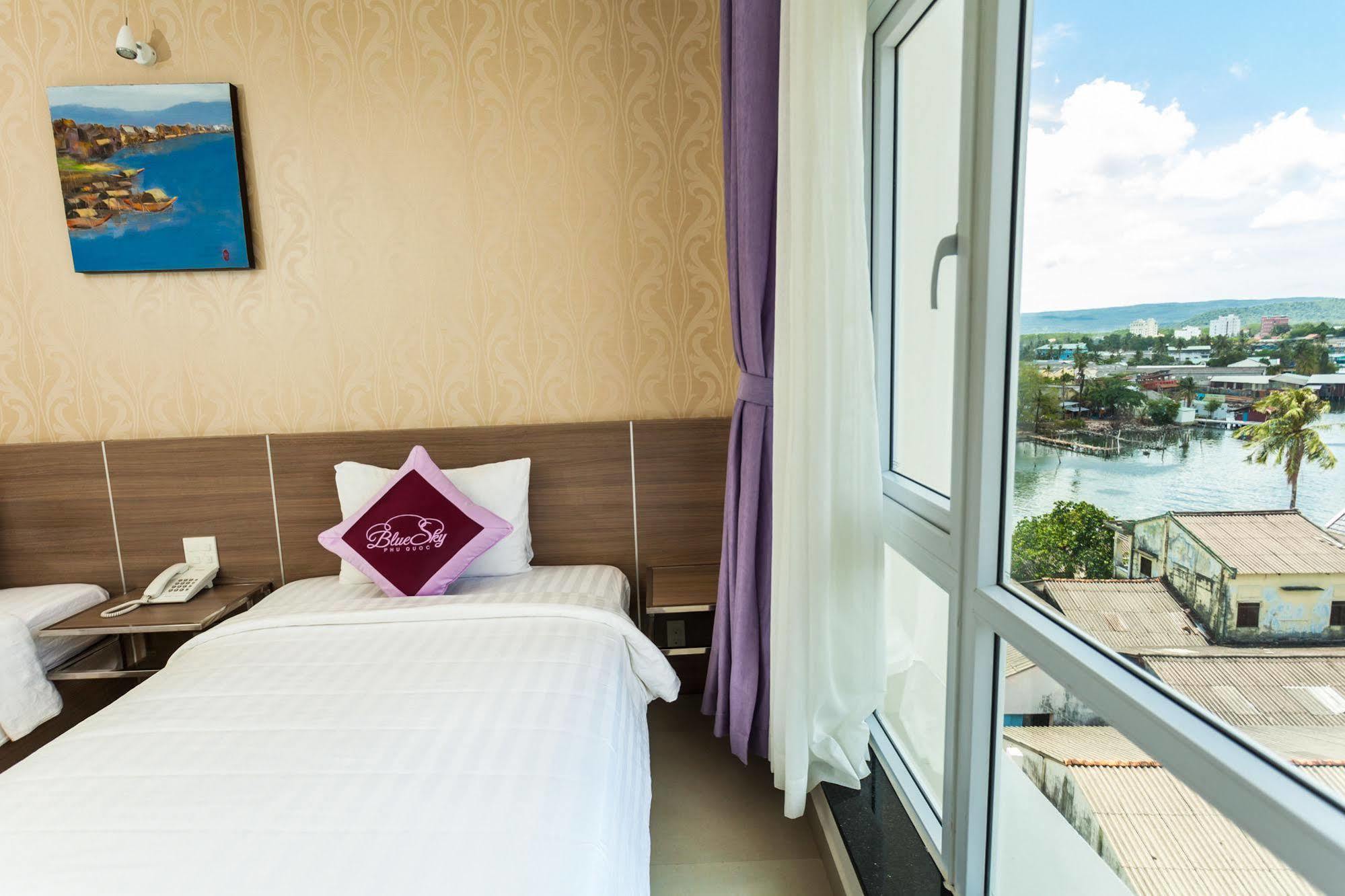 Blue Sky Phu Quoc Hotel Екстер'єр фото